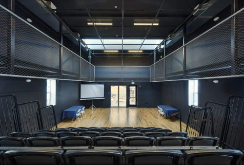 El Salon Theatre 